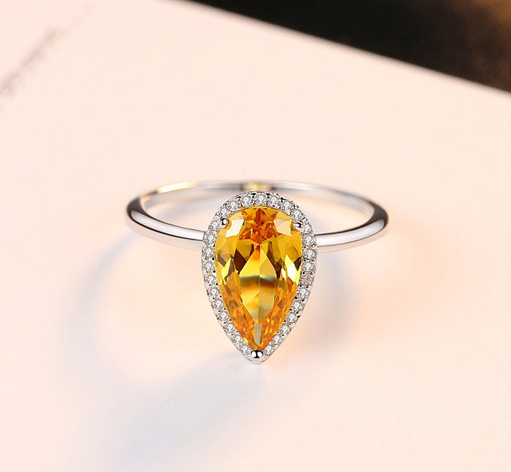 Ring 925 Sterling Silver Made With Crystals CZ Clear Yellow Color Simple Engagement Elegant Design Wedding Jewelry